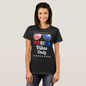 Merica Vibesのみ7月4日アメリカ愛国少年B Tシャツ (正面フル)