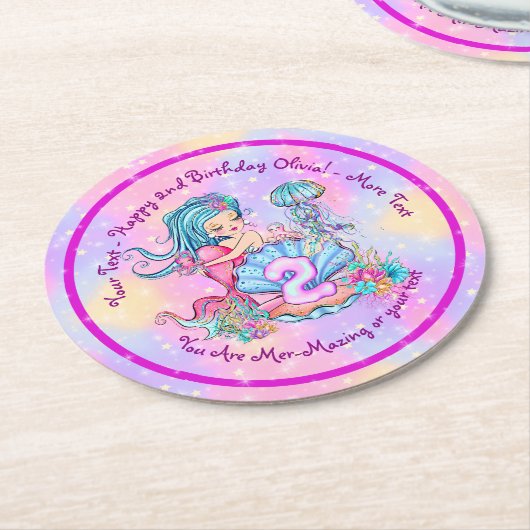 Mermaid 2nd誕生日の変更の編集文字のパーソナライズ ラウンドペーパーコースター (アングル)