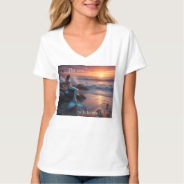Mermaid in the sunrise - The Sea calls to me - Tシャツ