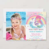 Mermaid Unicornプールパーティー誕生日ピンク写真 招待状 (正面)