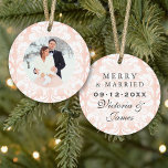 Merry and Married Blush Damask Wedding Photo オーナメント<br><div class="desc">Personalize this elegant wedding newlywed keepsake holiday ornament with your favorite portrait from the wedding day (tip: crop photo to square shape before uploading). A pretty blush pink linen vintage damask pattern frames the photo and provides a decorative background to the stylish custom 'Merry and Married' monogram text on the...</div>