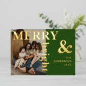 Merry & Bright Family Photo | Trendy Forest Green 箔シーズンカード (立ち正面)