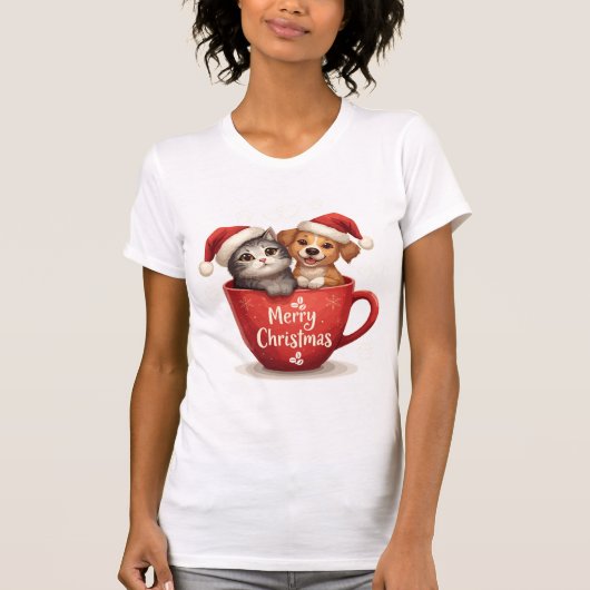 Merry Christmas Cat and Dog in Mug Shirt, Cute Pet Tシャツ (正面)