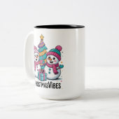 Merry Christmas Holiday Vibes ツートーンマグカップ (正面左)