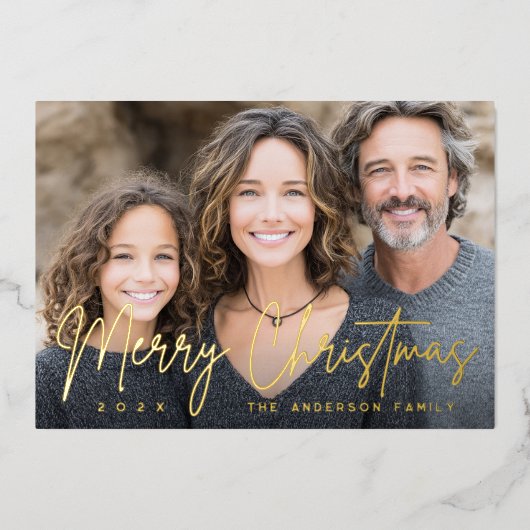 Merry Christmas modern script deep red photo 箔シーズンカード (正面)