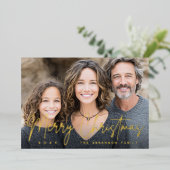 Merry Christmas modern script deep red photo 箔シーズンカード (立ち正面)