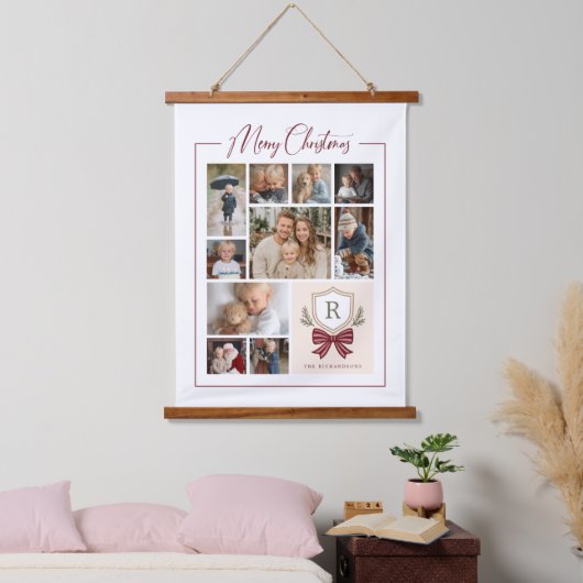 Merry Christmas Monogram Crest 10-Photo Collage 吊り下げ型タペストリー (寝室)