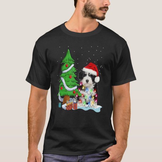 Merry Christmas Tree Light Santa Hat Dog Shih Tzu  Tシャツ (正面)