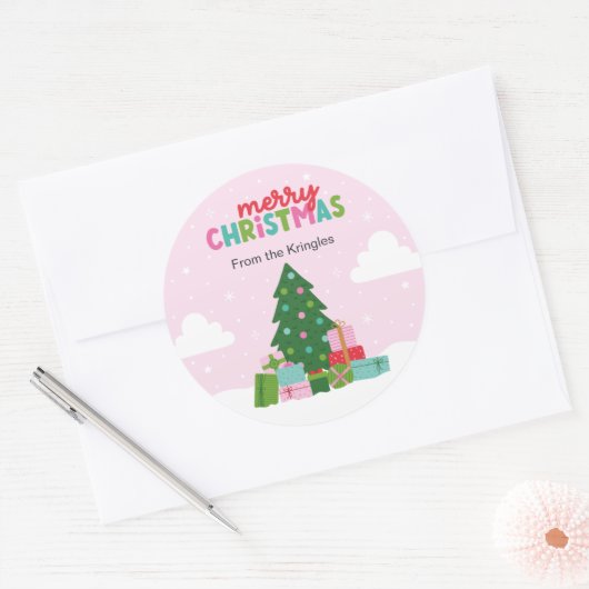 Merry Christmas Tree with Gifts in Pastel Pink ラウンドシール (封筒)