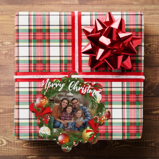 Merry Christmas Wreath Photo Personalized Family N オーナメントカード (インサイチュ (ギフト))