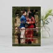 Merry & Engaged Minimal Frame Photo Engagement 箔シーズンカード (立ち正面)