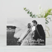 Merry Ever After Newlywed Holiday Photo Card シーズンカード (スタンド正面)