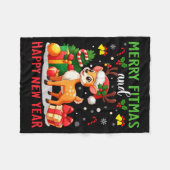 Merry Fitmas Happy New Year Funny Christmas New Ye フリースブランケット (正面(横))