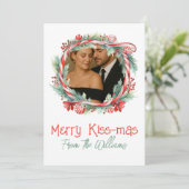 Merry Kissmas Candy Cane Wreath Photo Christmas シーズンカード (スタンド正面)