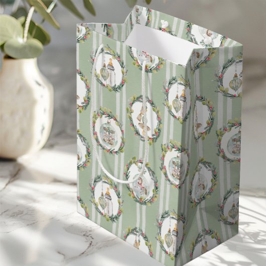 Merry Little Christmas Baby Shower Gift Bag ミディアムペーパーバッグ