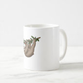 Merry Sloth on Christmas Tree Branch with Ornament コーヒーマグカップ (正面右)