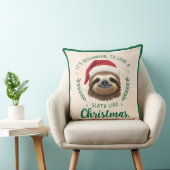 Merry Slothmas, Christmas Throw Pillow クッション (椅子)