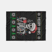 Merry Xmas Skeleton Ugly Sweater, Skull Wearing Sa フリースブランケット (正面(横))