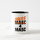 Mess 4 Masc ツートーンマグカップ (中央)