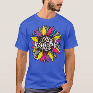 Messy BunひまわりヒョウMと上品な母の生活 Tシャツ