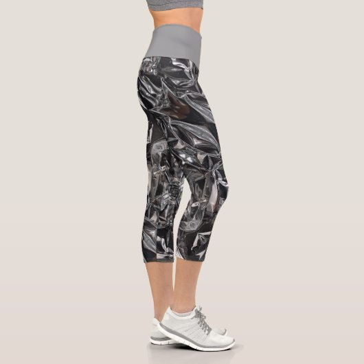 Metallic Abstract 101 Steel Gray Capri Leggings カプリレギンス (右)