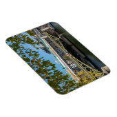 Metro on Bir-Hakeimブリッジ-フランス、パリ マグネット (右側)