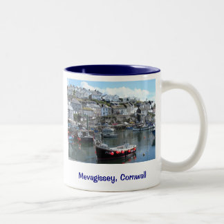 Mevagissey、コーンウォール、イギリス ツートーンマグカップ