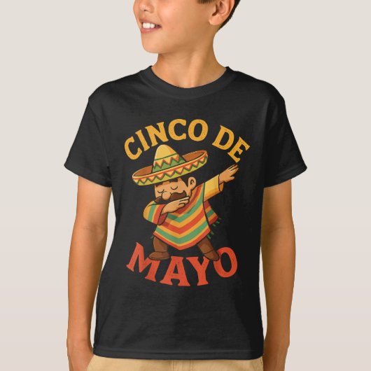 Mexican Dabbing Poncho Cinco De Mayo  Tシャツ (正面)