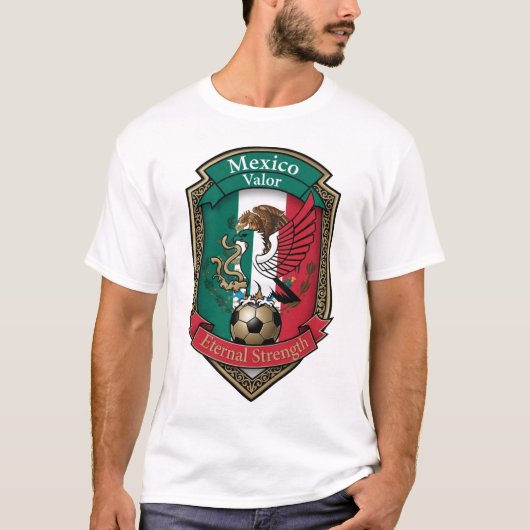 Mexico Eagle Ascent, Mexican Flag Gift Tシャツ (正面)