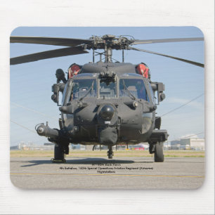 MH-60Mの黒いタカの特別運転のヘリコプター マウスパッド