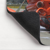 MH-65ドルフィンヘリコプターがアルカタ航空で墜落 マウスパッド (コーナー)