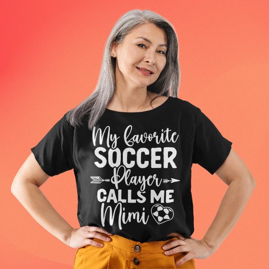 Mi jugador favorito me llama Mimi Abuela  Tシャツ