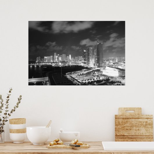 Miami by Night in Black and White ポスター (キッチン)