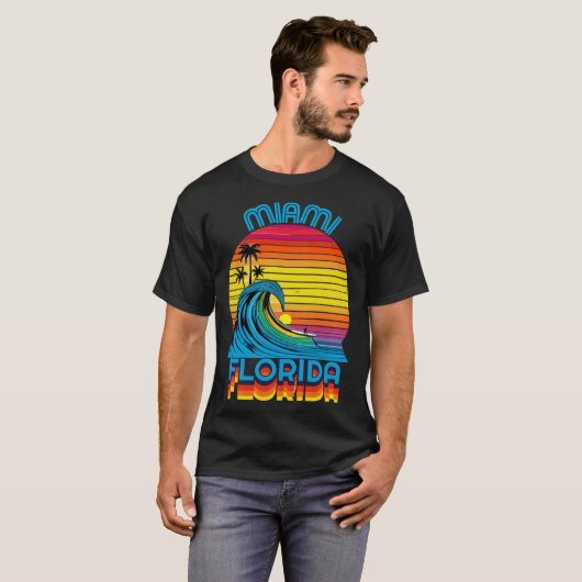 Miami Florida Retro Throwback Surf & Beach Souveni Tシャツ (正面フル)
