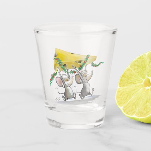 Mic & Macがクリスマスチーズショットグラスを持ち込む ショットグラス (正面)