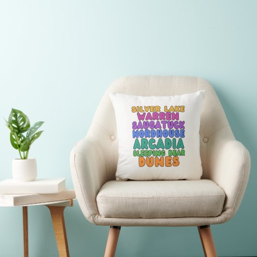 Michigan Sand Dunes Rainbow Text Throw Pillow クッション (椅子)