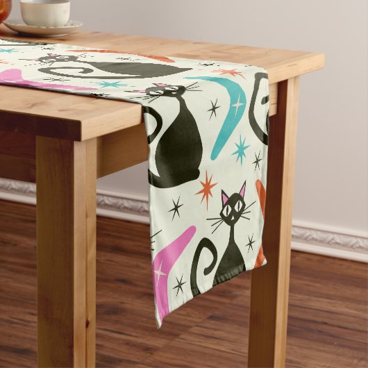 Mid Century Black Atomic Cats with Boomerangs ショートテーブルランナー (インサイチュ)