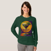 Mid Century Mardi Gras Sunset Fleur De Lis Martini Tシャツ (正面フル)
