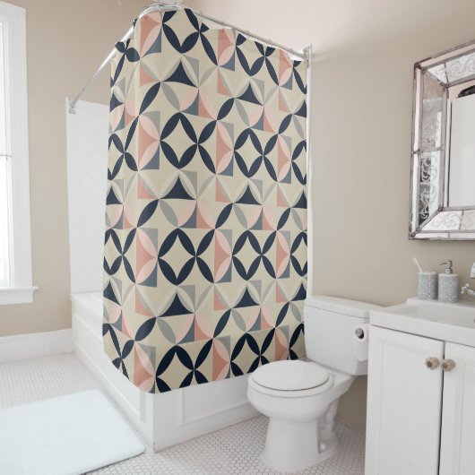 Mid Century Modern Geometric Abstract Pattern シャワーカーテン (インサイチュ)