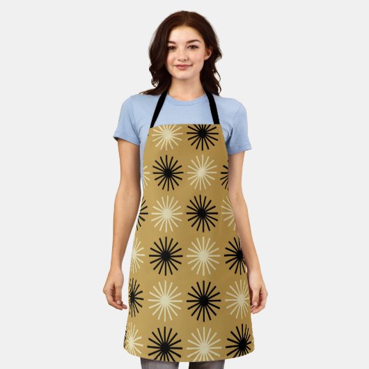 Mid Century Modern Starburst Pattern エプロン (着用した状態)