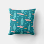 Mid Century Pink Catamaran - Blue Background クッション (裏面)