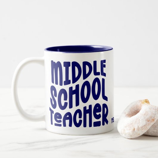Middle School Teacher Dark Blue Typography ツートーンマグカップ (ドーナツ)