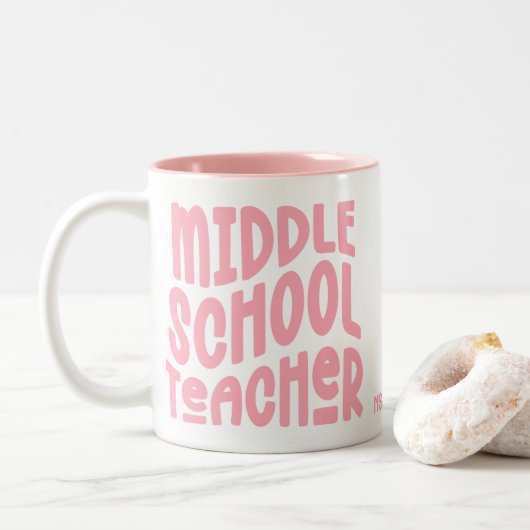 Middle School Teacher Pink Typography ツートーンマグカップ (ドーナツ)