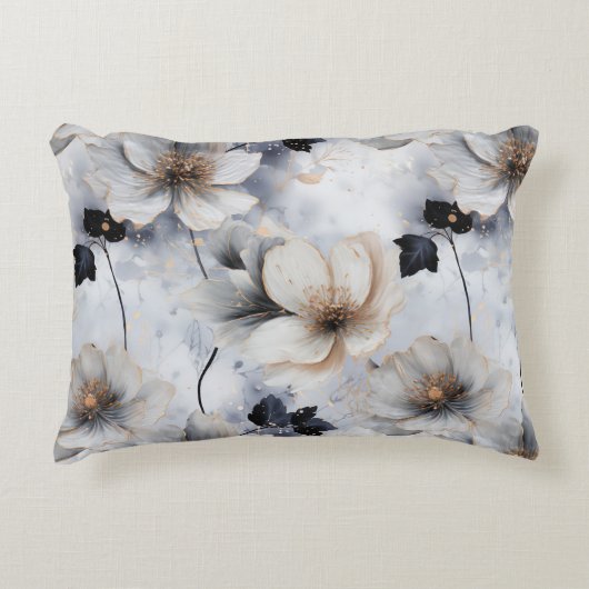 Midnight Bloom Floral Duvet Cover – Elegant  アクセントクッション (正面)