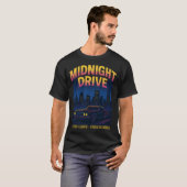 Midnight Drive – Neon City Night Streetwear Design Tシャツ (正面フル)