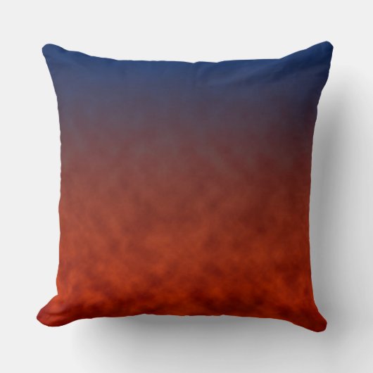 Midnight Emberfall クッション (正面)