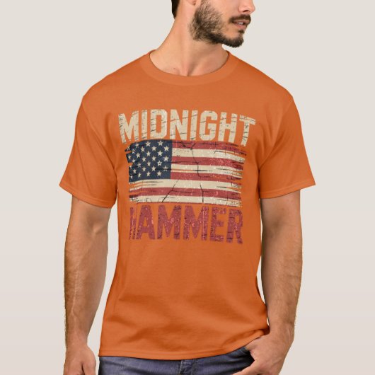 Midnight Hammer B-2 Stealth Jet Usa Flag Tシャツ (正面)