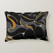 Midnight Petals – Elegant Floral Pattern アクセントクッション (正面)