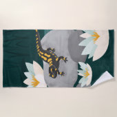 Midnight Pond Fire Salamander ビーチタオル (正面)