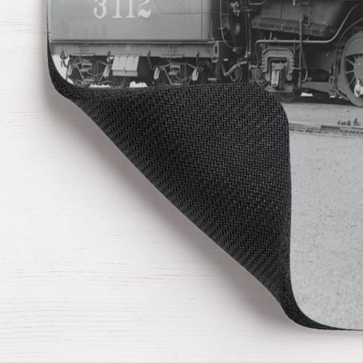 Mikado 2-8-2のヴィンテージの蒸気機関の列車 マウスパッド (コーナー)